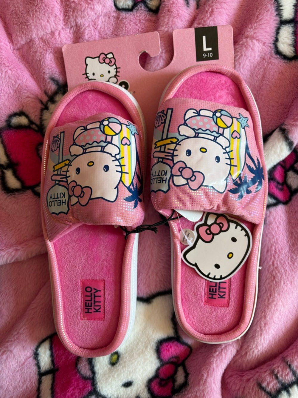 Hello kitty slippers size 9-10